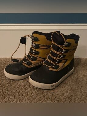 Merrell Black and Tan Rain & Snow Boots Waterproof Insulated 12